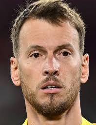 NETO.jpg